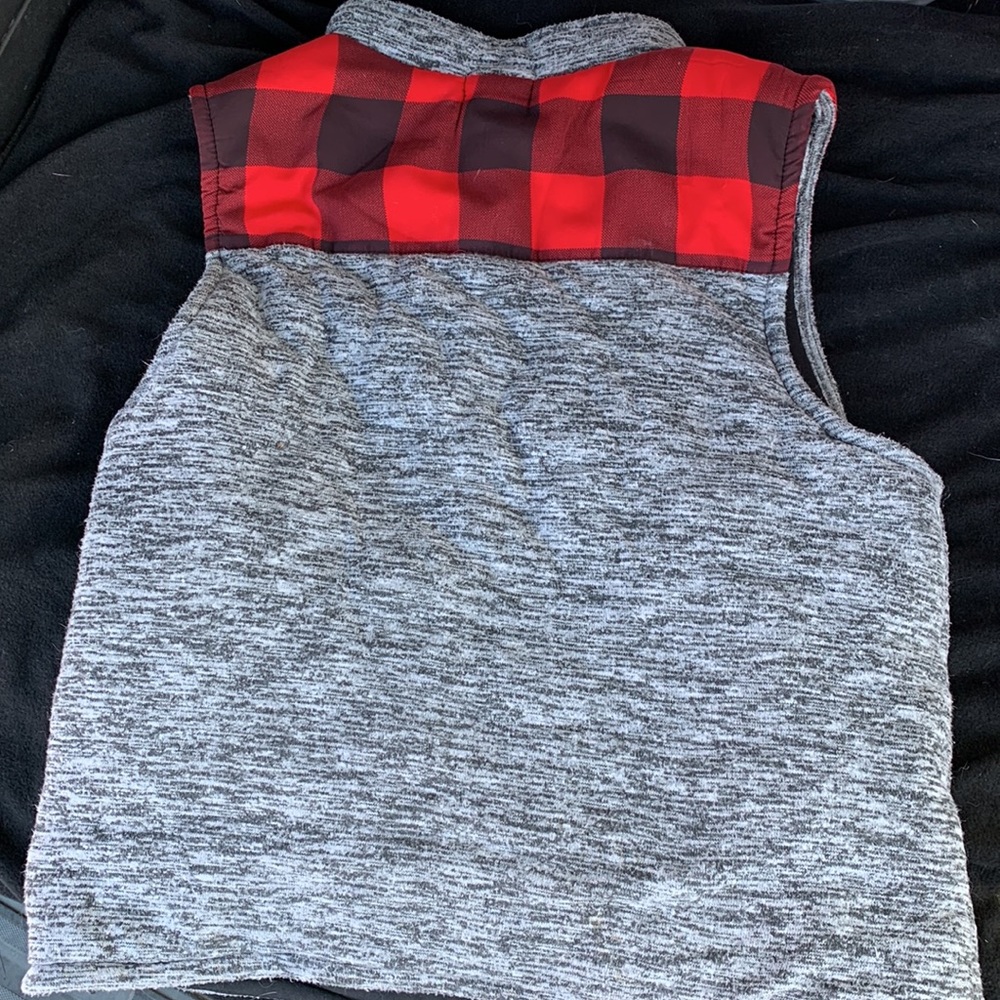Vest - Picture 3 of 4